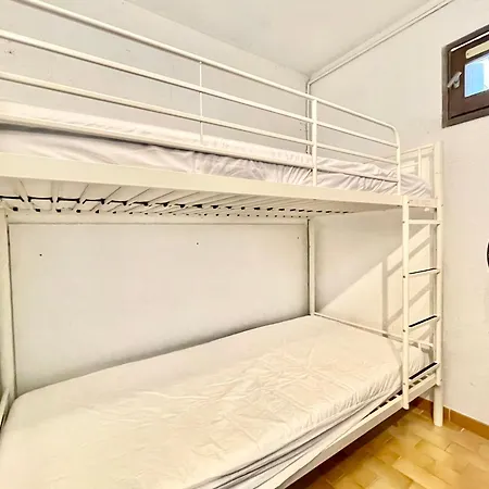 Lumineux Avec Cabine, Parking Prive, Pres De La - Fr-1-338-590 Sète